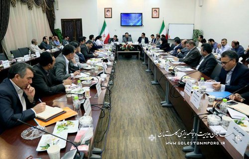 جلسه هم اندیشی سازمان مدیریت وبرنامه ریزی با فرمانداران و دستگاههای اجرایی استان