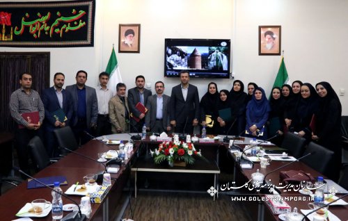 رگزاری جلسه تقدیر و تشکر از ناظرین طرح تکریم و کارشناسان ارزیابی عملکرد دستگاههای اجرایی استان درسال 1394: