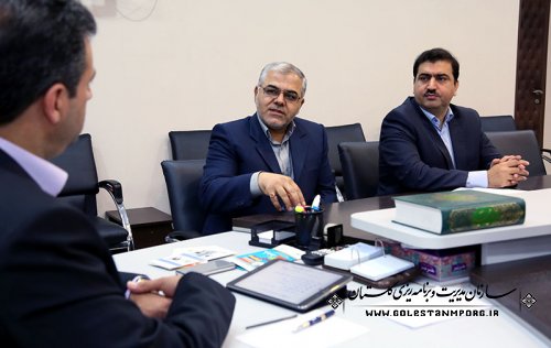 جلسه مدیر بانک رسالت استان با مهندس پیش قدم رئیس سازمان