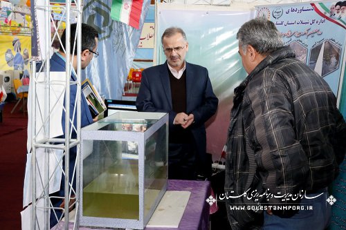 گزارش تصویری از بازدید آقای روزبهان از نمایشگاه دستاوردهای چلمین سال پیروزی انقلاب اسلامی