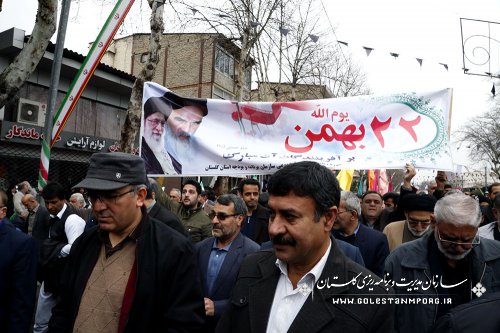 گزارش تصویری حضور همکاران سازمان مدیریت وبرنامه ریزی استان گلستان در راهپیمایی بزرگ جشن پیروزی انقلاب