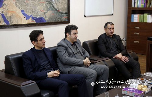 دیدار جمعی از مدیران دستگاههای اجرایی با آقای مهندس عابدی رئیس سازمان مدیریت و برنامه ریزی استان 